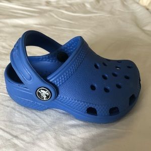 Baby crocs